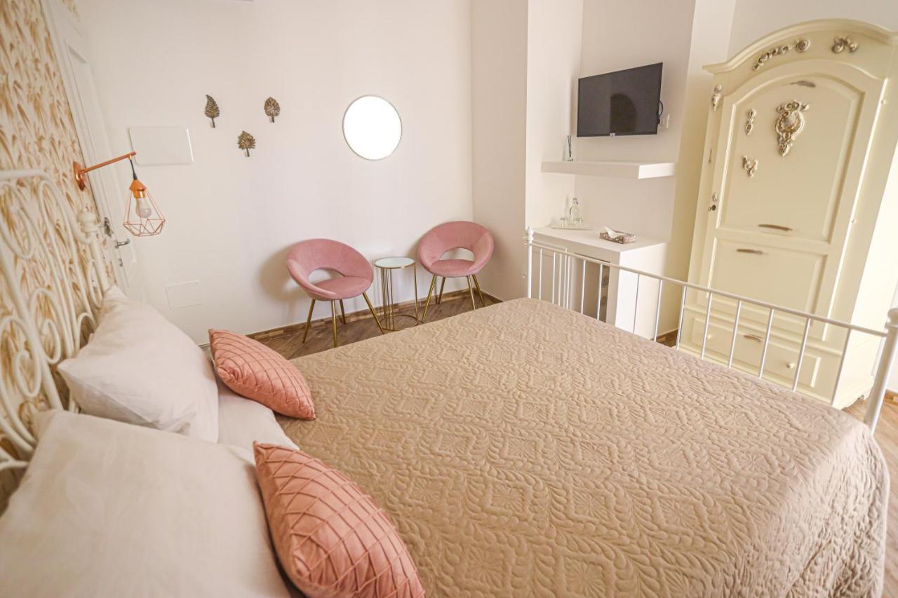 B&B La Fenice Suite Salerno Eksteriør billede