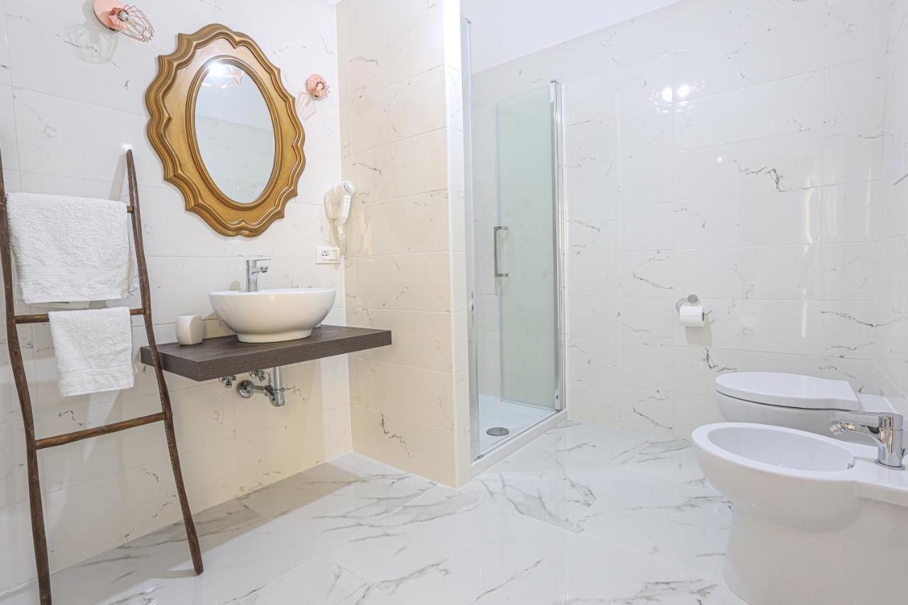 B&B La Fenice Suite Salerno Eksteriør billede