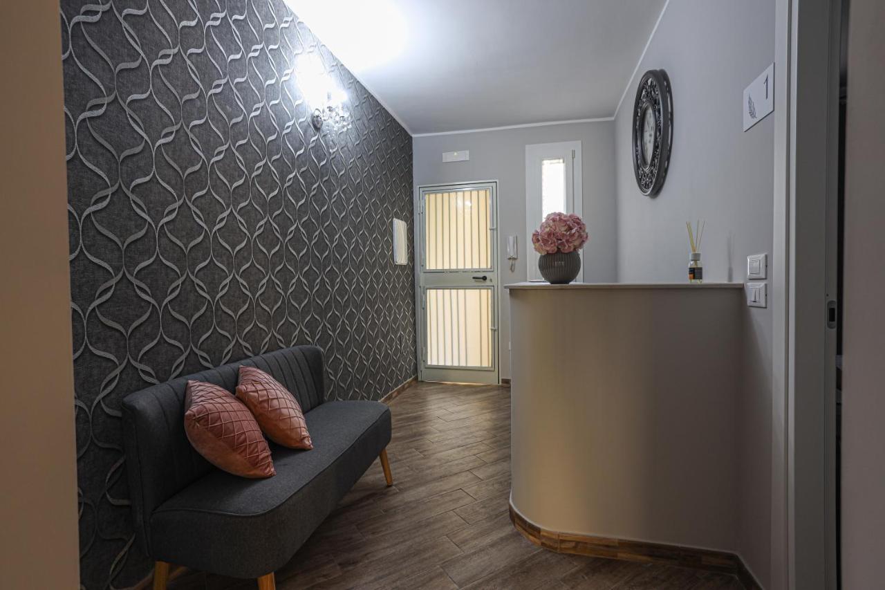 B&B La Fenice Suite Salerno Eksteriør billede